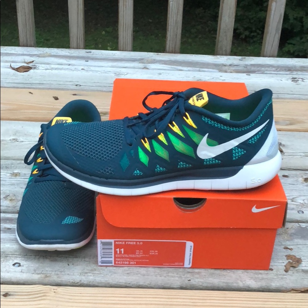 Nike Free 5.0 | Size 11 | Green White
